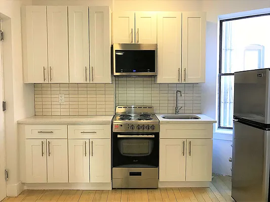 Rented by Lang Realty LLC | media 1