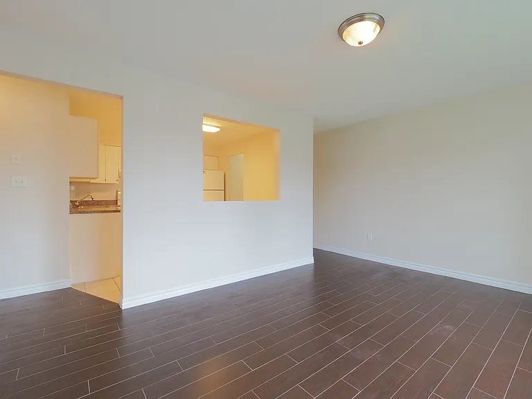 1678 Russell Rd — Photo 15