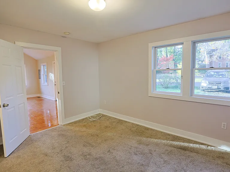 28 Mulford Ave — Photo 14