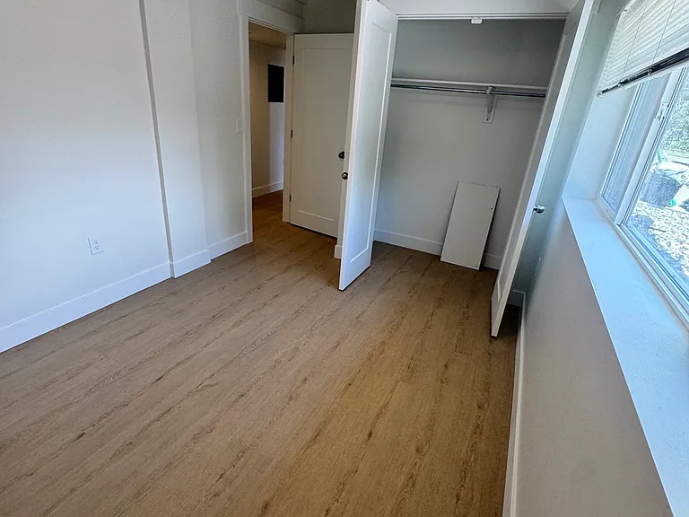 1838 W New York Dr — Photo 30