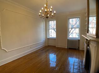 330 W 22nd St APT 3, New York, NY 10011
