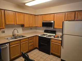 103 E Dundee Rd #2, Wheeling, IL 60090