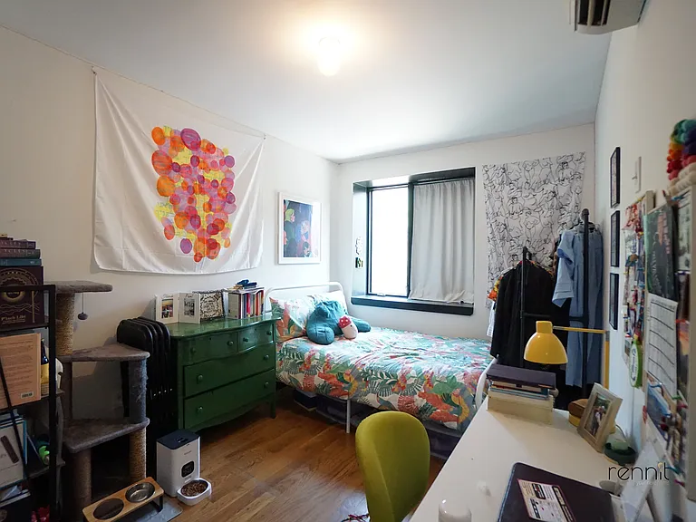562 Park Pl #2B — Photo 15