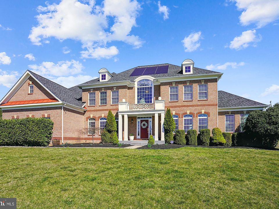 1st image of 42152 Glynn Tarra Pl