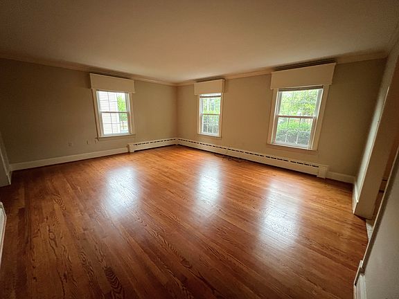 4th image of 1414 Parcell St