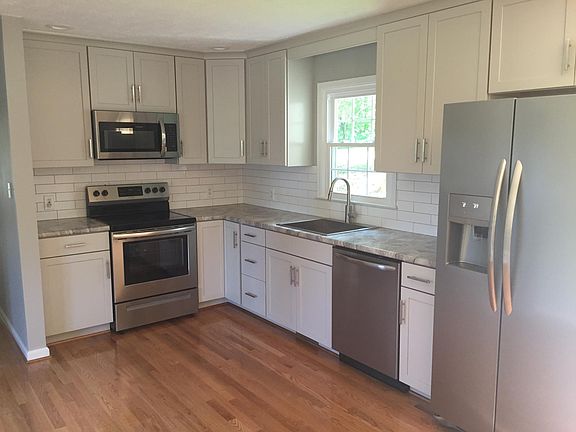5th image of 103 Hillview Dr
