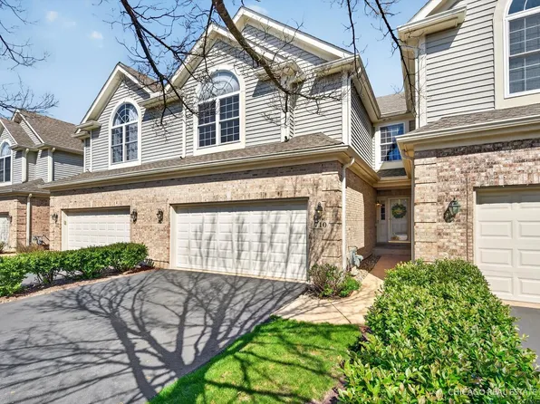 710 Juniper Ln, Lake In The Hills, IL 60156