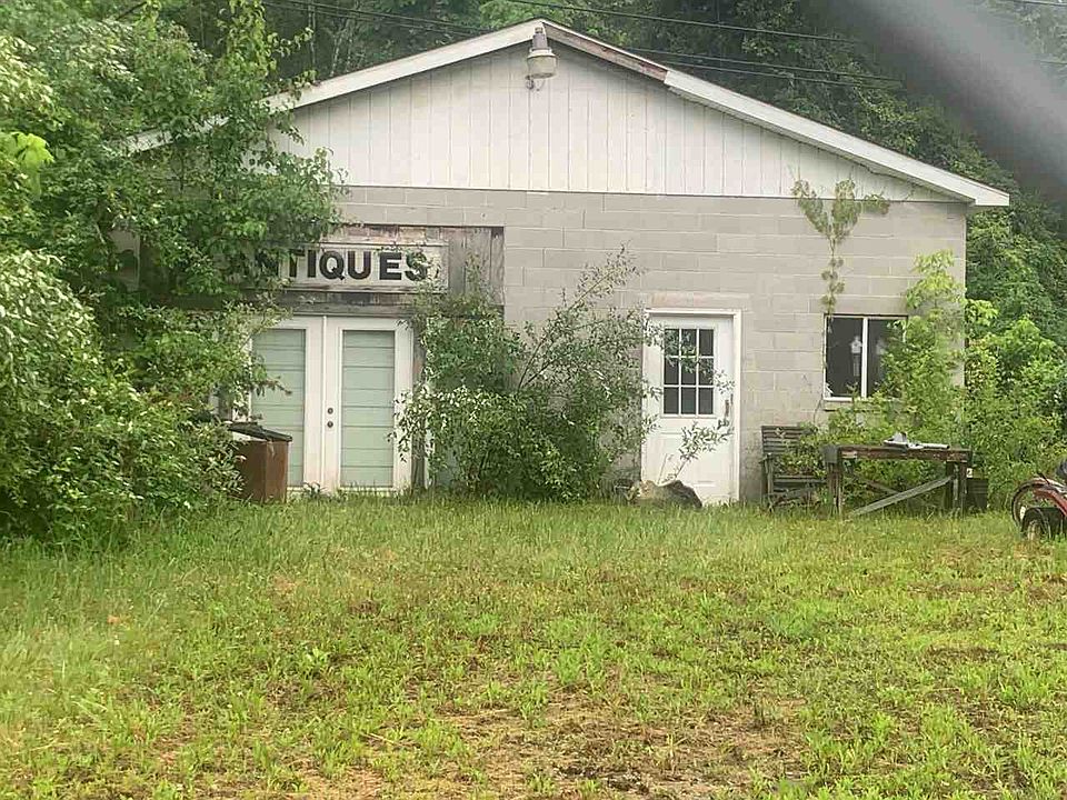 2nd image of 28 Landscape Rd