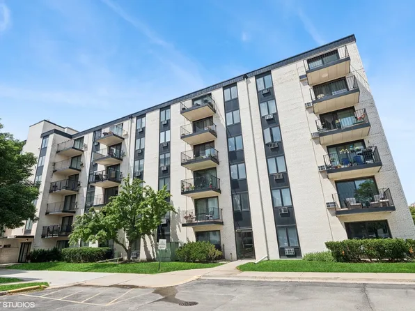 9701 N Dee Rd Unit 2I, Niles, IL 60714