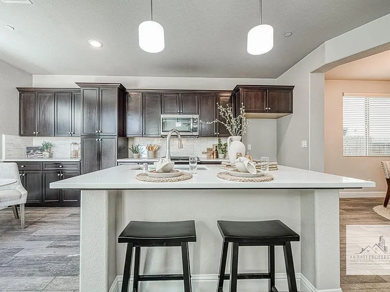 1437 E Via Viola Way — Photo 7