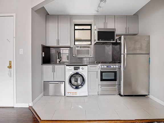 3rd image of 2090 Frederick Douglass Blvd APT 4C