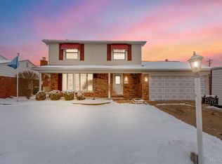 15719 Irene St, Southgate, MI 48195