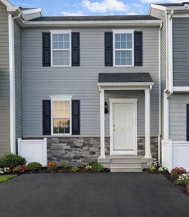 1st image of 123 Holstein Dr #161