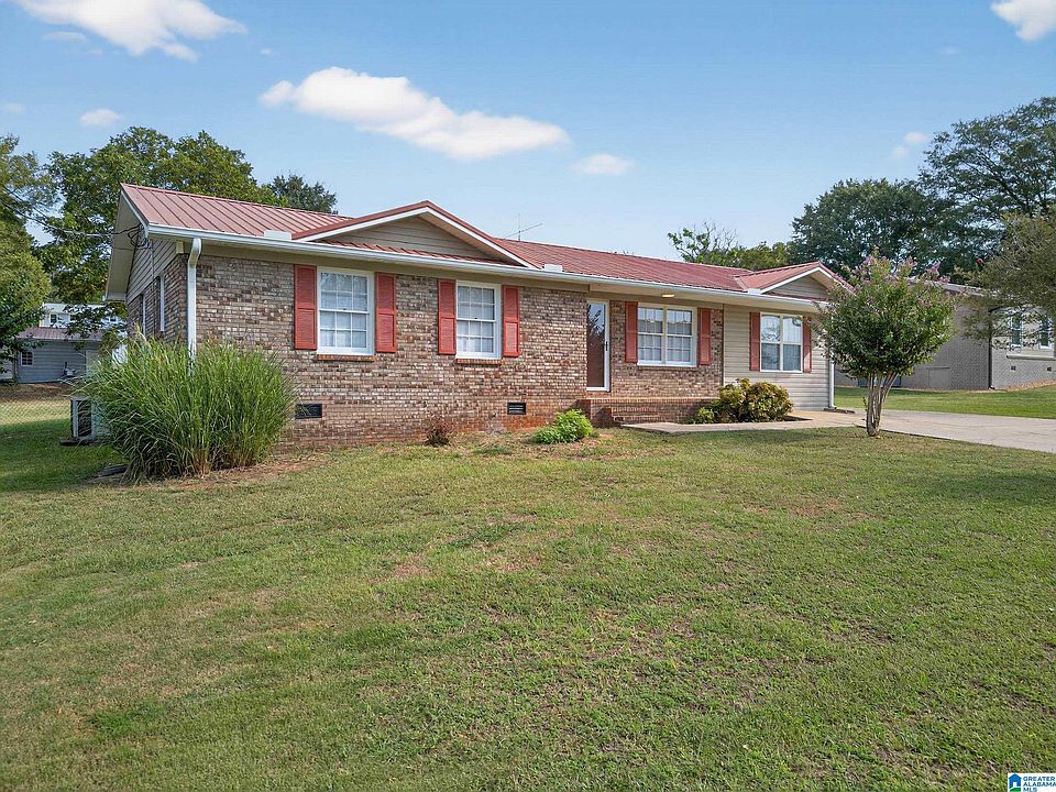 1st image of 513 Lakewood Dr