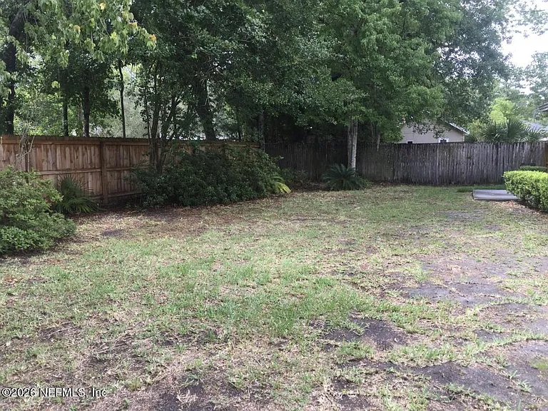 5058 Acre Estates Dr W — Photo 3