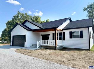 640 S 5th St, Clinton, IN 47842