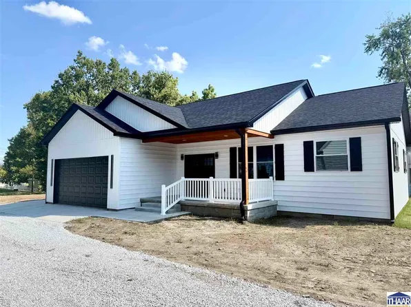 640 S 5th St, Clinton, IN 47842