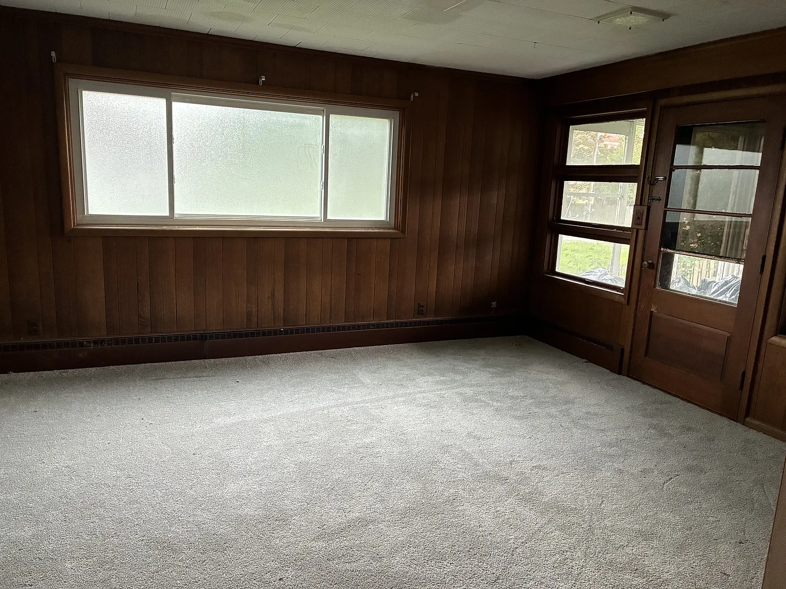 3 bed, 2500 sqft, $1,100 — Photo 3