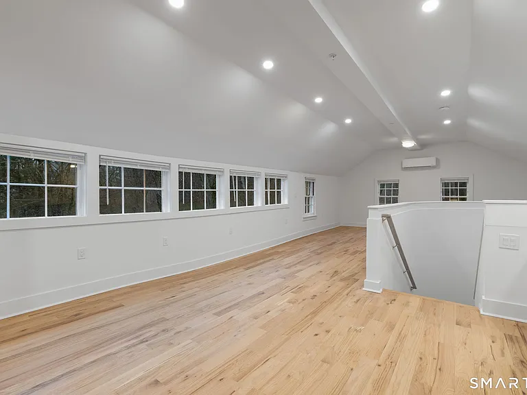 523 Danbury Rd #C — Photo 8