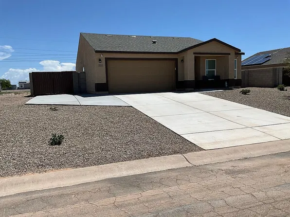 8761 W Altos Dr, Arizona City, AZ 85123
