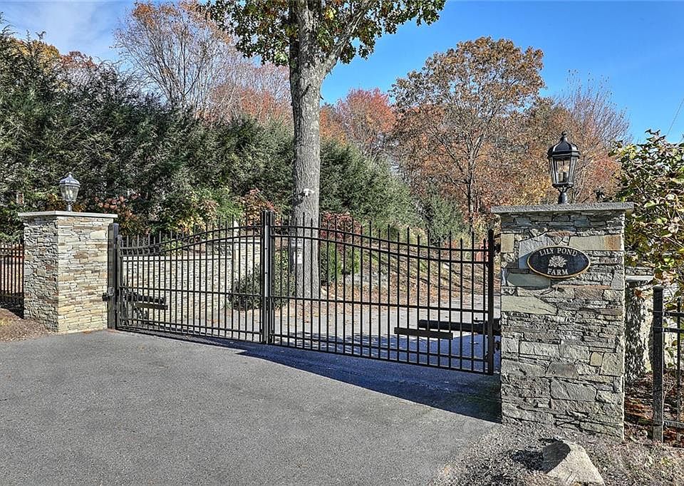 90 Colwell Rd, Burrillville, RI 02830 Zillow