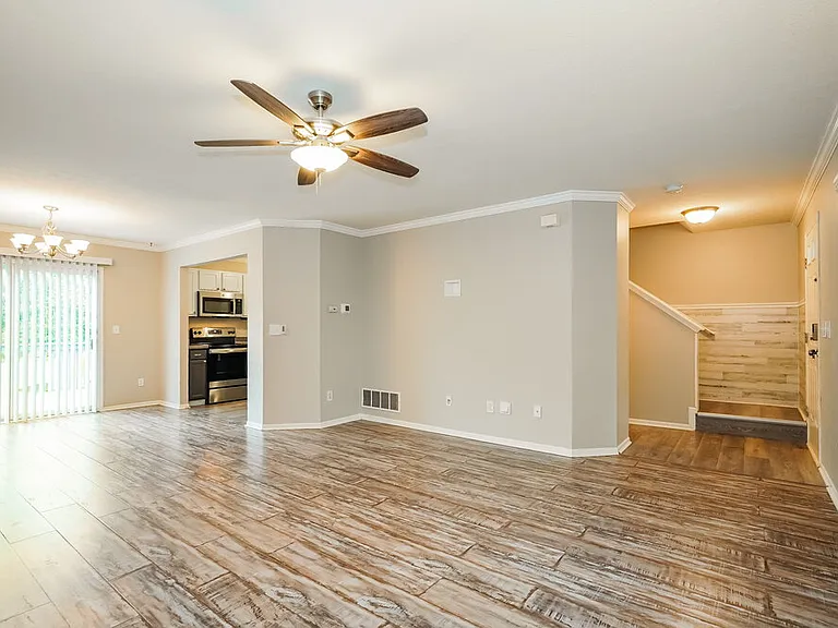 5525 Boucher Dr — Photo 6