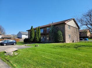1131 Florence Dr APT B, Westmont, IL 60559