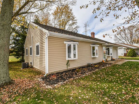2nd image of 1008 Kensington Dr