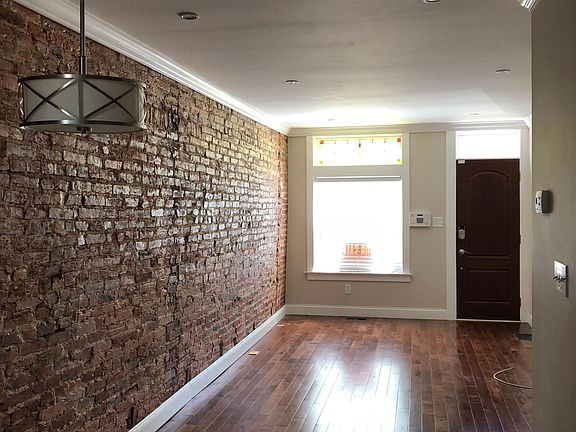 2nd image of 832 S Milton Ave