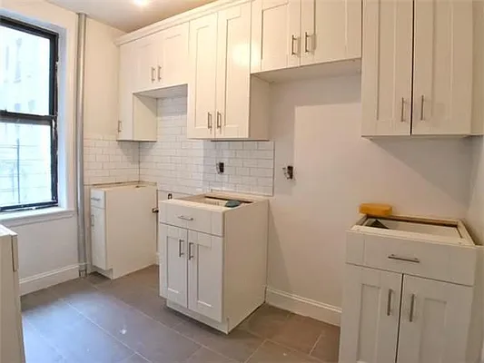 Rented by Century 21 Metropolitan | media 23