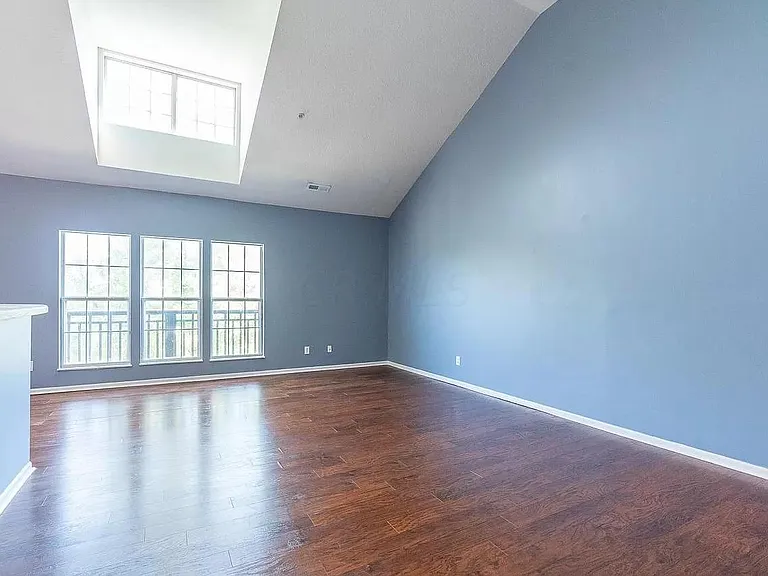 6063 Craughwell Ln — Photo 9