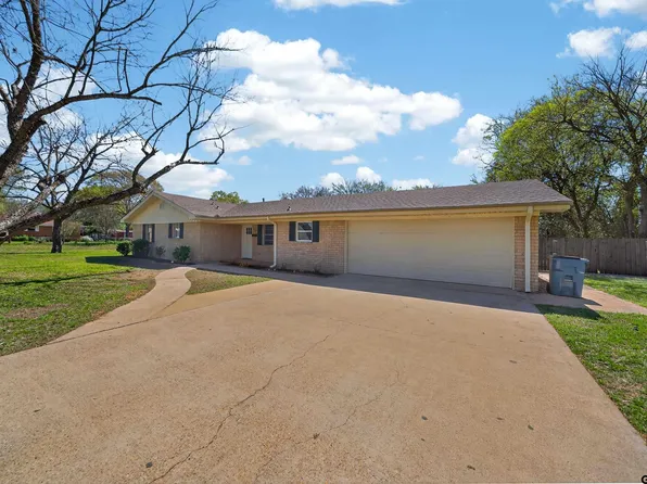 203 W Tena St, Jacksonville, TX 75766