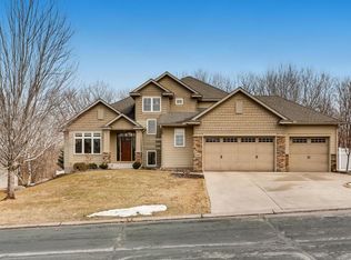 2063 Halli Rd, Shakopee, MN 55379