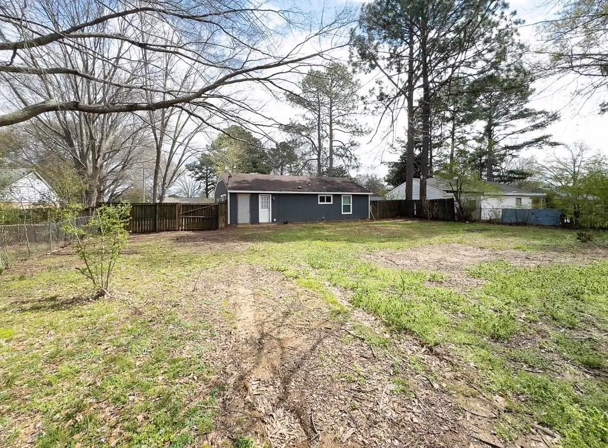 3 bed, 987 sqft, $1,750 — Photo 4