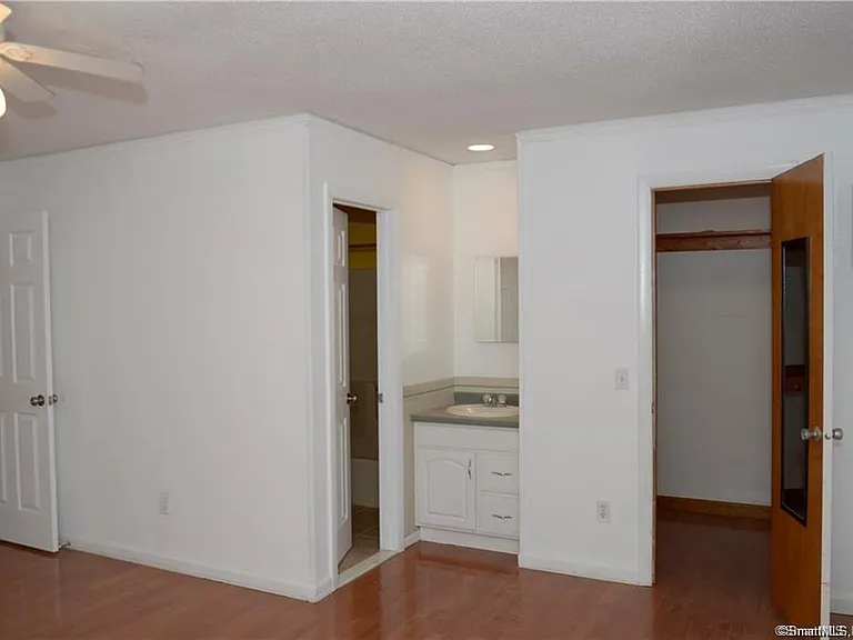 223 Flanders Rd #8 — Photo 10