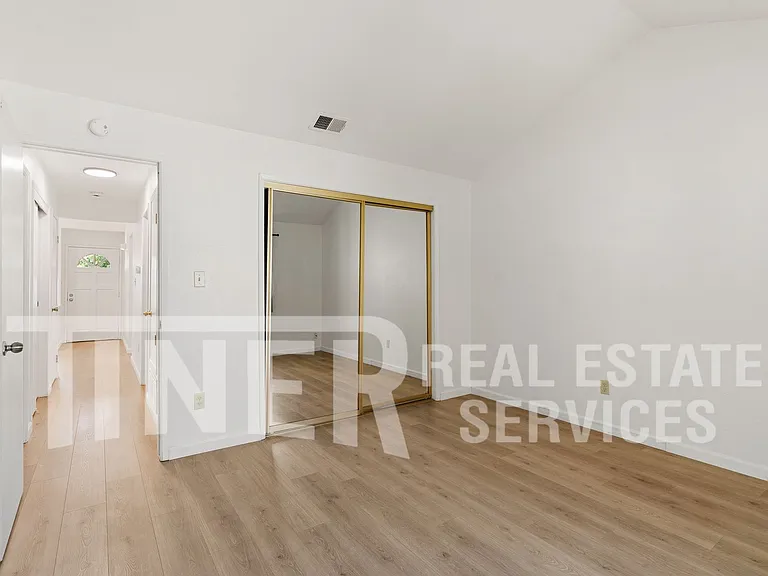 1533 Hood Rd #B — Photo 19