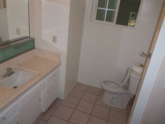 4th image of 10637 Poplar St