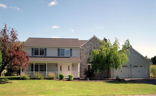 1st image of 4641 Oakwood Ln