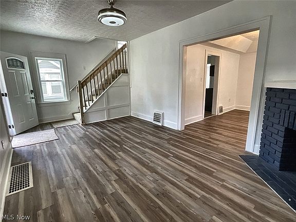 4th image of 131 E Ido Ave