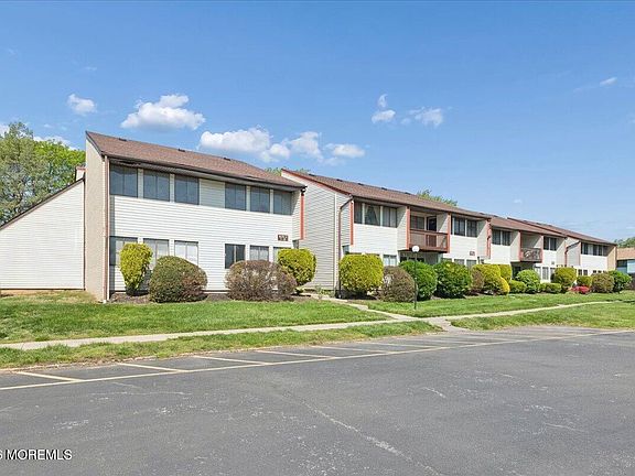 3rd image of C10 Avon Drive
