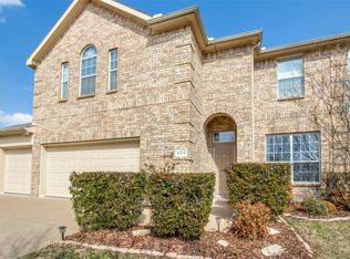 4000 Bridge Water Rd, Heartland, TX 75126