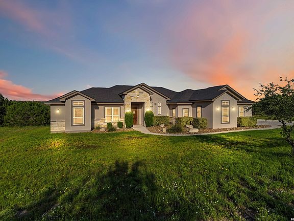3rd image of 136 VISTA VIEW PL
