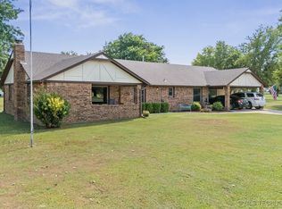 855 E Lowry Rd, Claremore, OK 74017