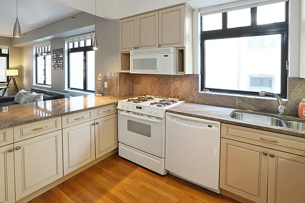 Rented by Oxford Property Group | media 4