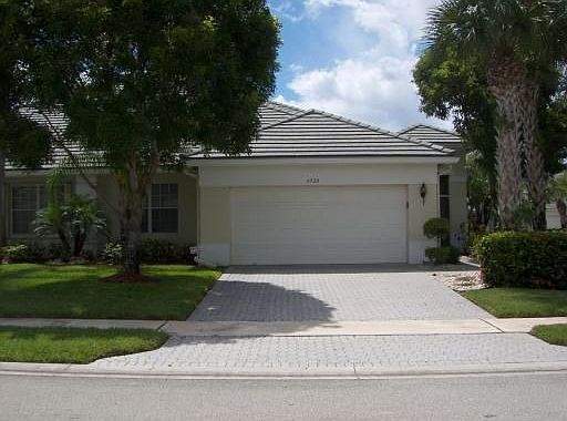 1st image of 6920 Cairnwell Dr