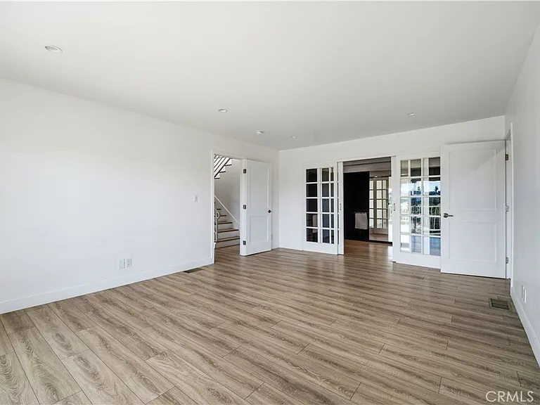 5035 Escobedo Dr — Photo 25