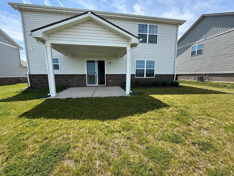 577 Freedom Dr — Photo 36