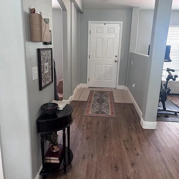 1004 Chateau Cir — Photo 3