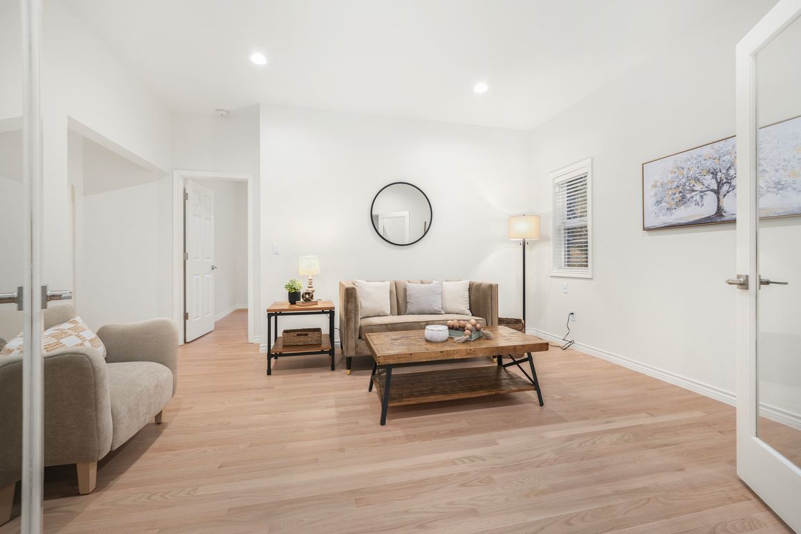 next background image