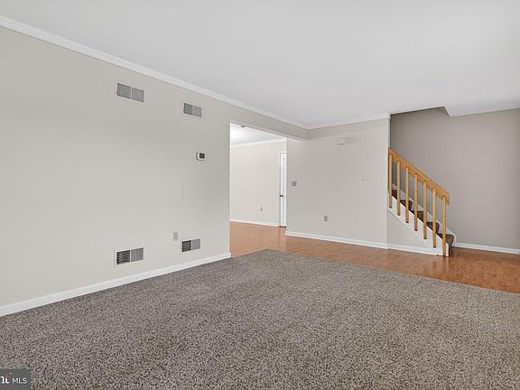 4th image of 106 Ashley Dr